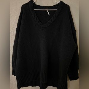Free People Large Oversized Black Chunky Knit Sweater Fall Winter Comfortable